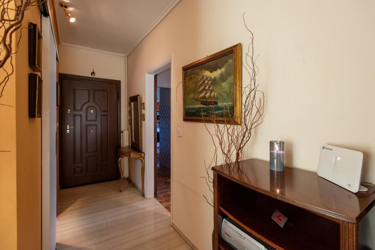 Hector'S Flisvos Apartment Atene Esterno foto